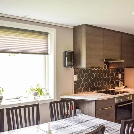 5 Bedroom Beach Front Home In Bjoa *