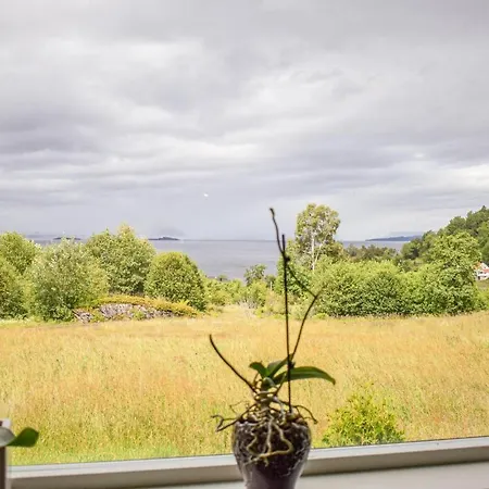 Holiday home 5 Bedroom Lovely In Bjoa