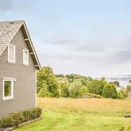 Сasa de vacaciones 5 Bedroom Lovely In Bjoa