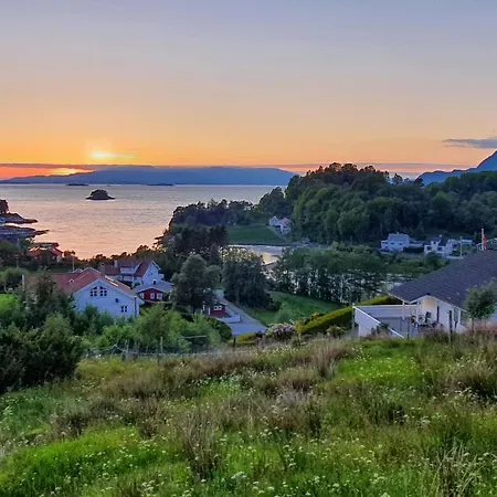 펜션 5 Bedroom Beach Front Home In Bjoa