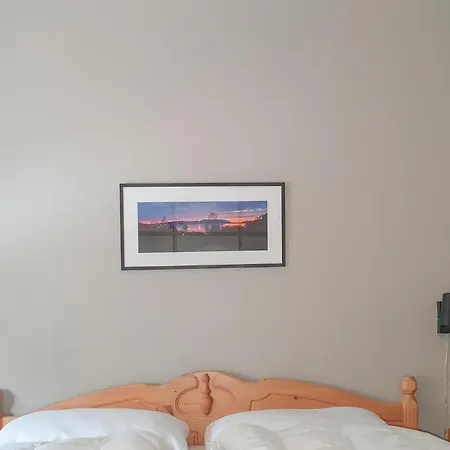 5 Bedroom Beach Front Home In Bjoa