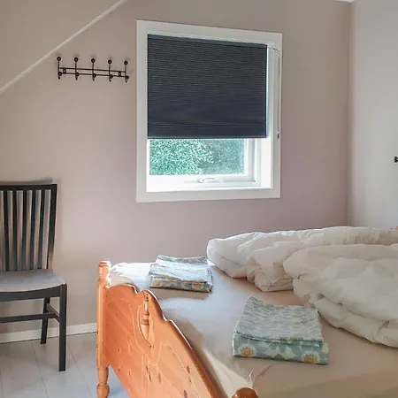 펜션 5 Bedroom Beach Front Home In Bjoa