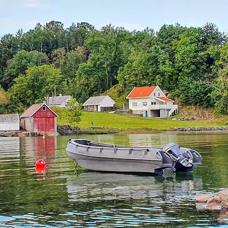 5 Bedroom Lovely In Bjoa