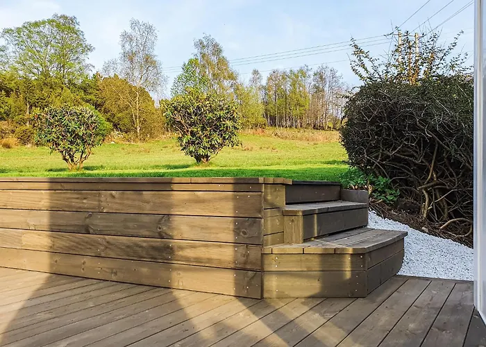 5 Bedroom Lovely In Bjoa