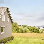 Vakantiehuis 5 Bedroom Lovely In Bjoa